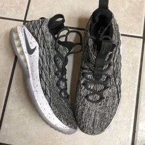 Nike zoom sneakers